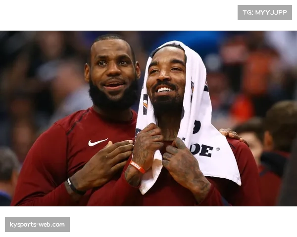 骑士主场战绩24胜9负胜率72.7%，主场优势效应显著